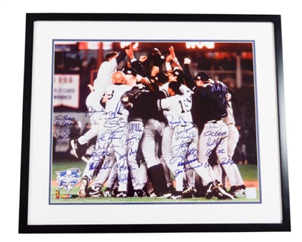 2000 New York Yankees Team Signed World Series Celebration 16x20 Framed Photo